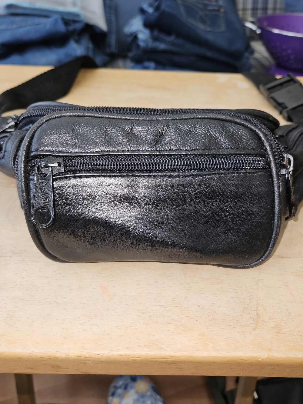 Black Leather Waist Bag – Compact Crossbody Bumbag